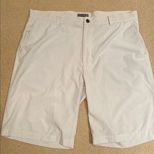 Peter Millar Water light stone flat front performance shorts Sz 38